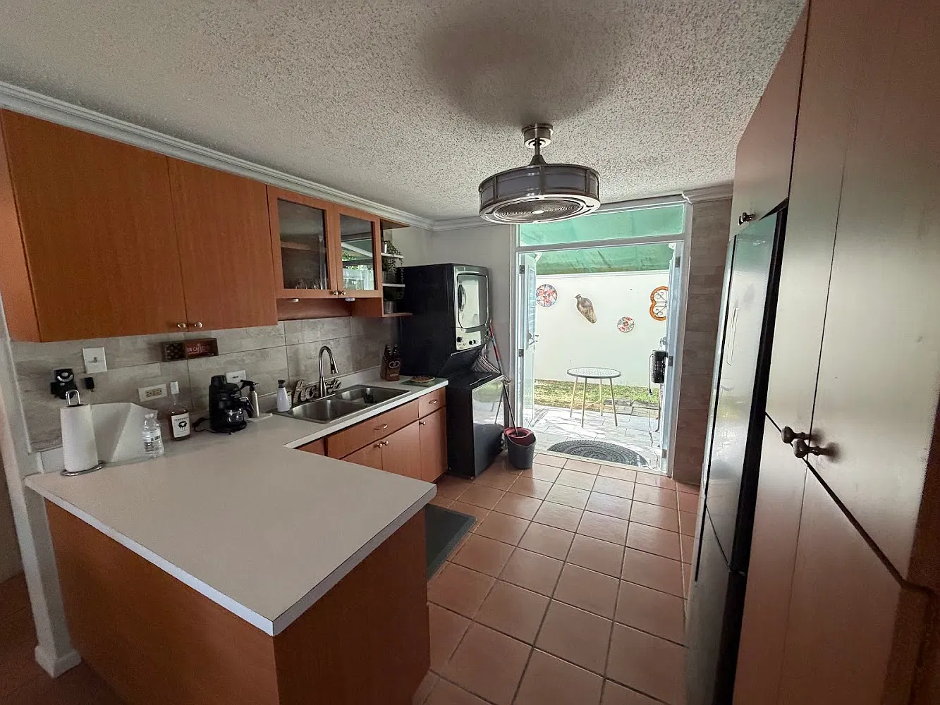 3 bed, 2.5 bath, 1134 sqft, $1,800 — Photo 3