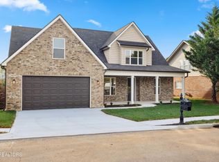 4300 Rare Earth Dr, Knoxville, TN 37938