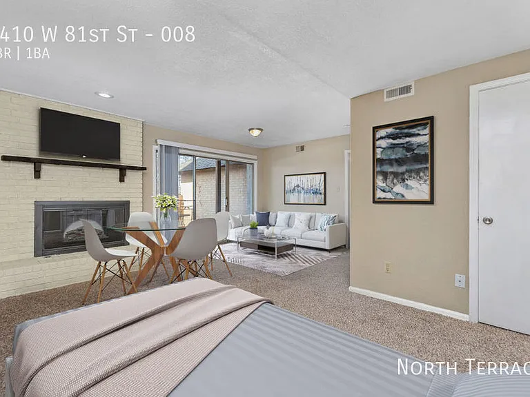 9410 W 81st St #8 — Photo 3