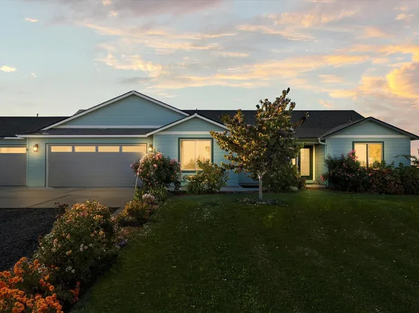 461 Summit Loop, Eltopia, WA 99330