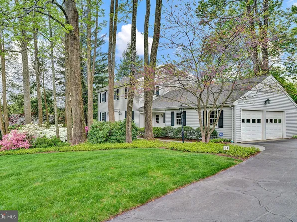 84 Lochatong Rd, Ewing, NJ 08628