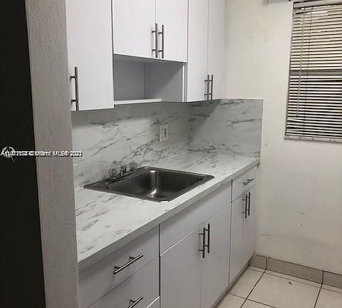 4th image of 4169 SW 67th Ave APT 206A