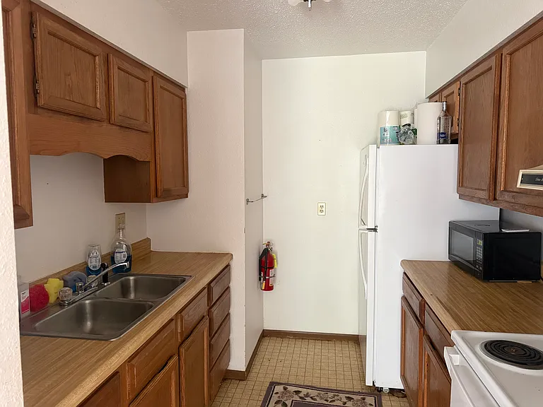 212 Church St #6 — Photo 3