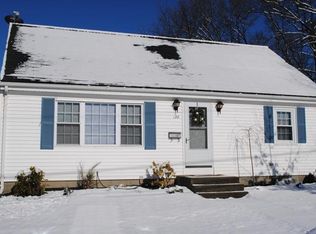 120 E Bourne Ave, Tiverton, RI 02878