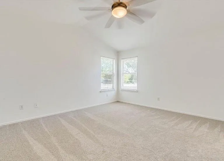 158 Hogan — Photo 11
