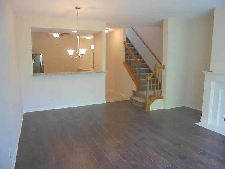 1454 Walnut Hill Ave — Photo 5