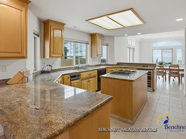 940 W Cliff Dr #A — Photo 21