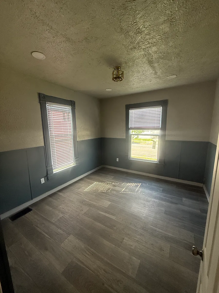 Building Photo - 401 Sherman St #1
