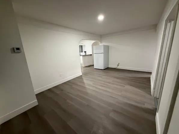 1140 NW 4th St APT 1, Miami, FL 33128