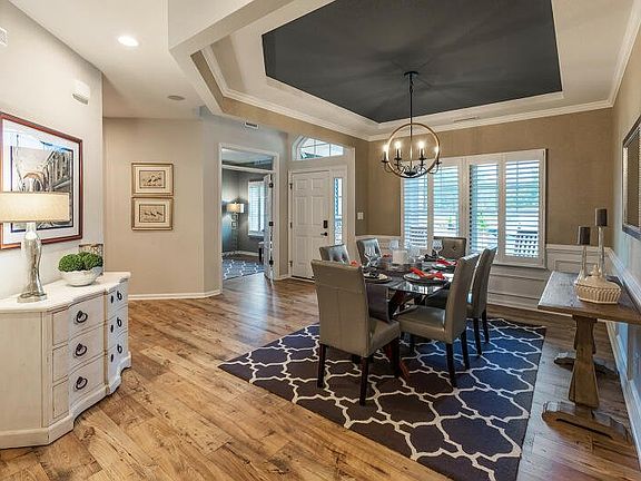 These photos are representative of this floor plan, but all options may not be available in every co