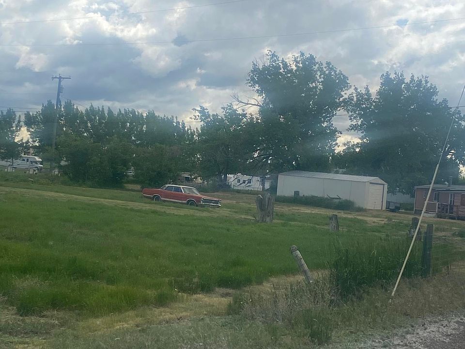 2nd image of 1360 4th St N
