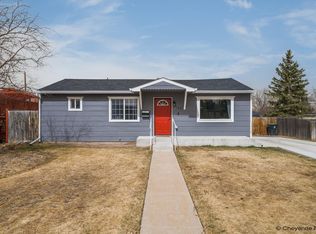 726 Apache St, Cheyenne, WY 82009