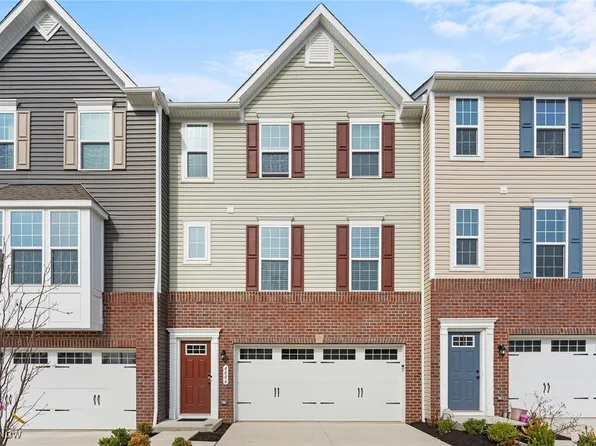 4006 N Steels Cir, Cuyahoga Falls, OH 44224