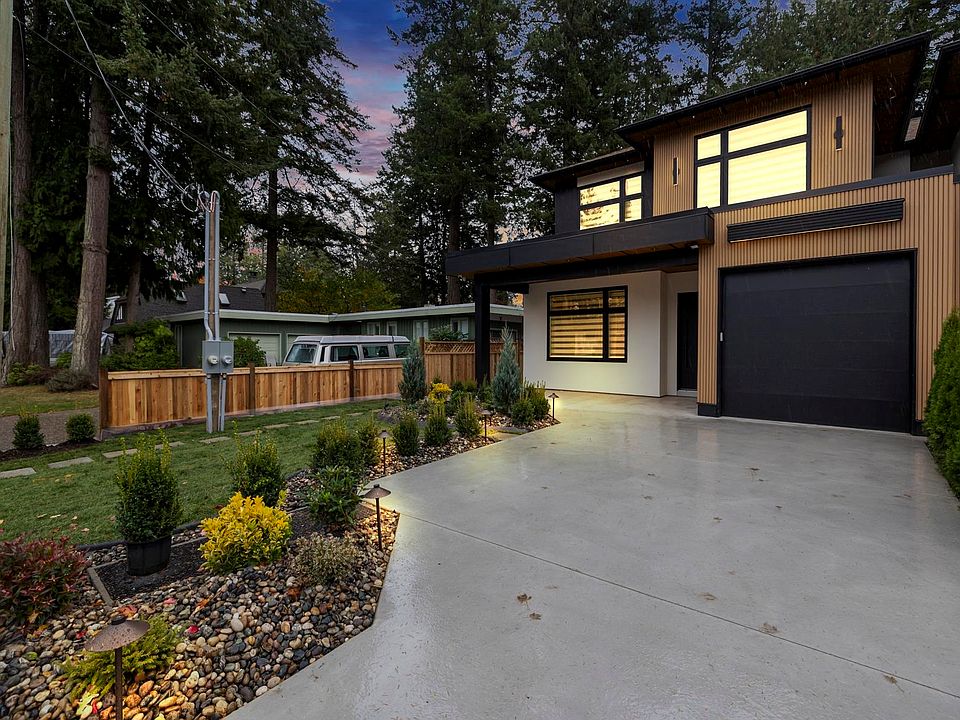 1st image of 5666 10a Ave