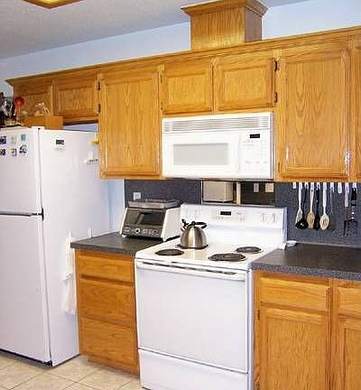 3rd image of 729 Comfort Ln