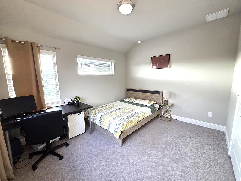 8066 Glastonbury Dr — Photo 16