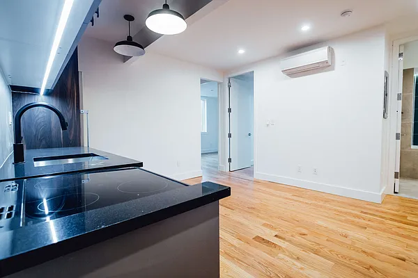 Rented by Nooklyn NYC LLC | media 89