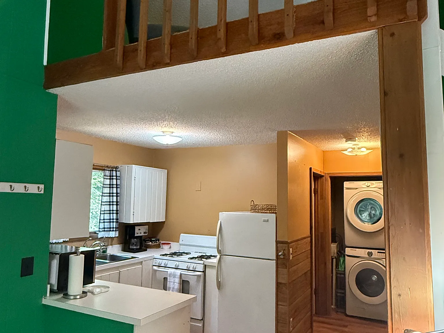 2 bed, 1200 sqft, $1,700 — Photo 4