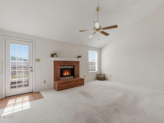 3rd image of 8024 Hansboro Way