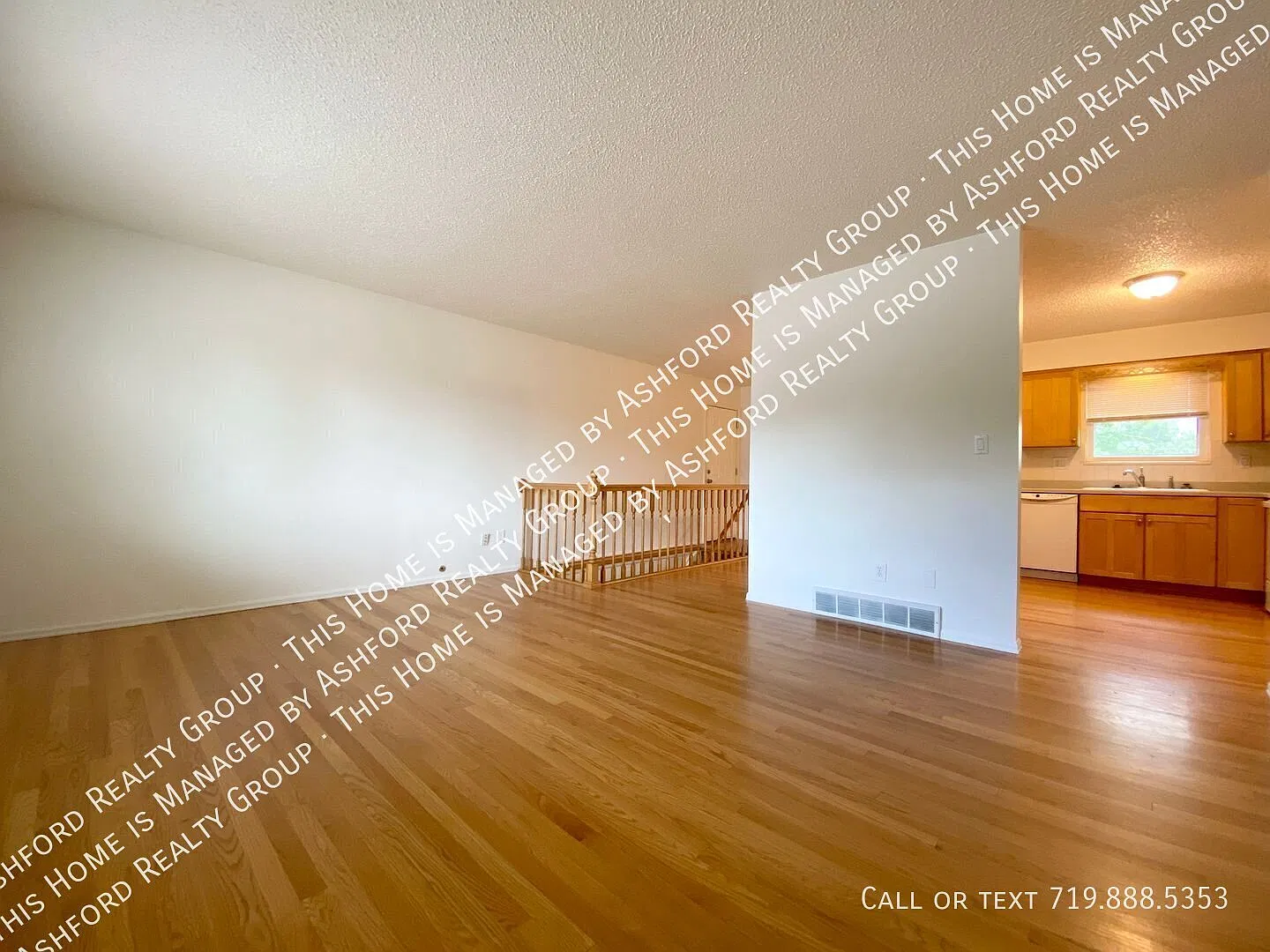 4 bed, 2.0 bath, 2106 sqft, $2,050 — Photo 4