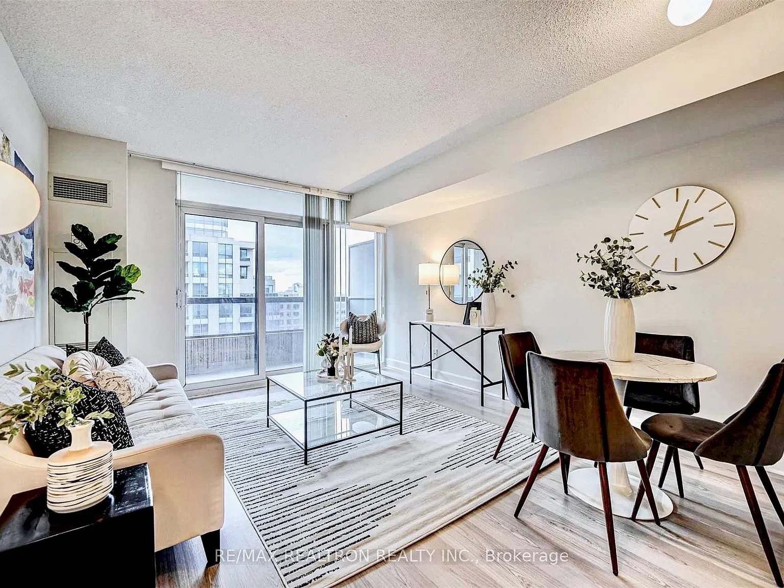 1 bed, $2,400 — Photo 1