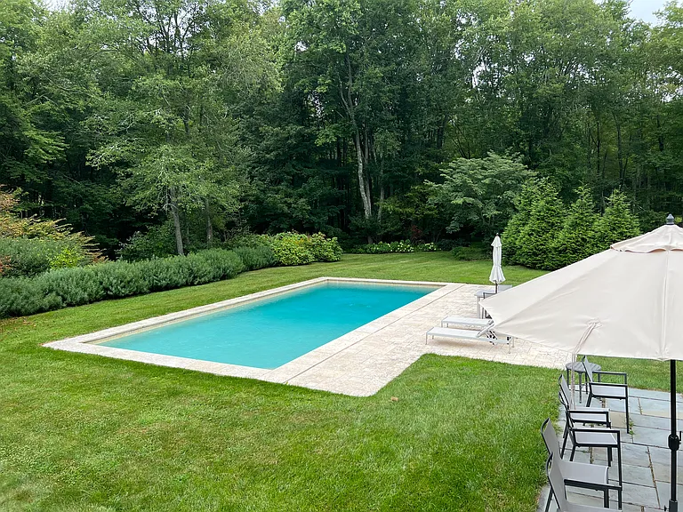 120 Merwins Ln — Photo 52
