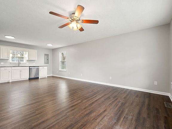 2nd image of 226 Smith St