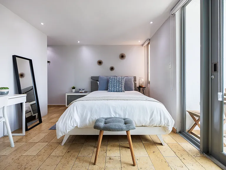 1407 Ashford — Photo 12