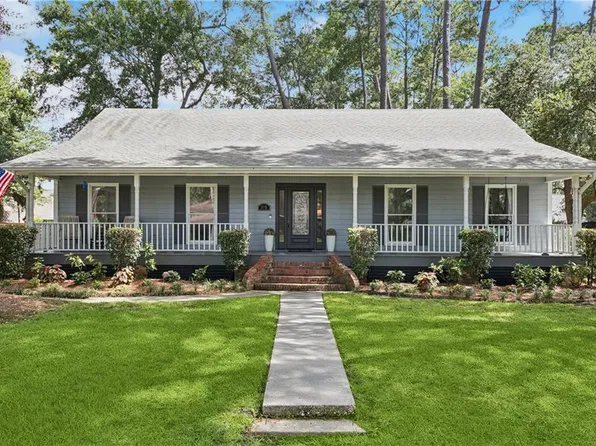 375 Laura Dr S, Mandeville, LA 70448