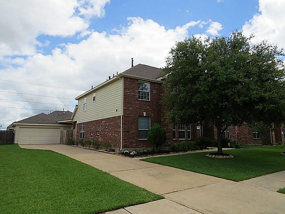 Detached Garage