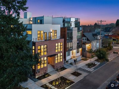 1412 B 21st Avenue, Seattle, WA, 98122