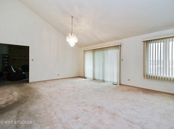 2nd image of 5050 190th St