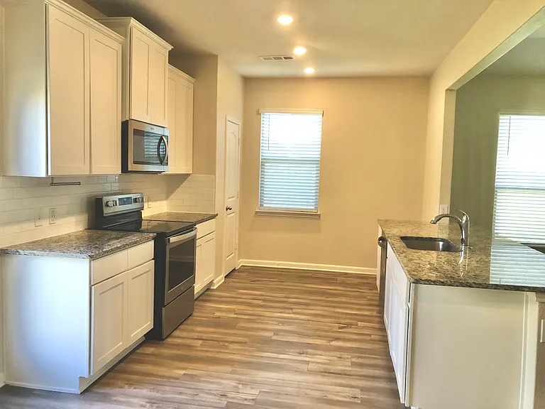 305 Turquoise Ln — Photo 6
