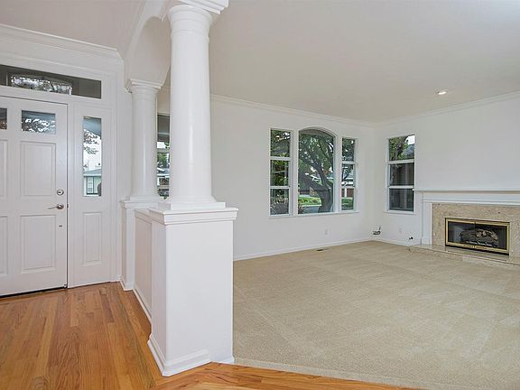 3rd image of 1889 Heritage Way