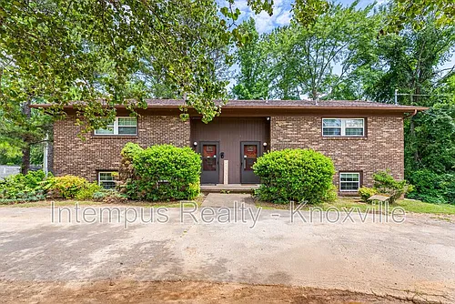 8738 Gleason Dr Photo 1