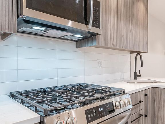 4th image of 626 W Norris St #3F