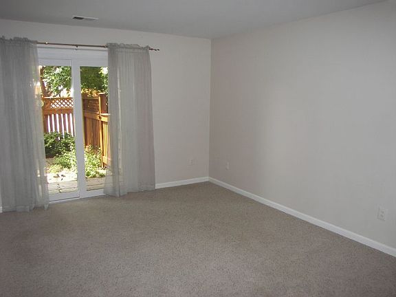 4th image of 6080A Essex House Sq