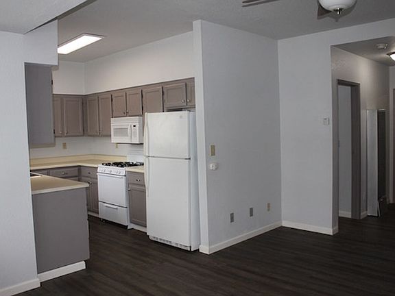 3rd image of 1303 I St #D