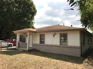 2818 Pike Dr, Lancaster, TX 75134