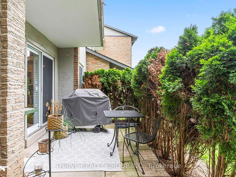 635 Wonderland Rd S #4 — Photo 18