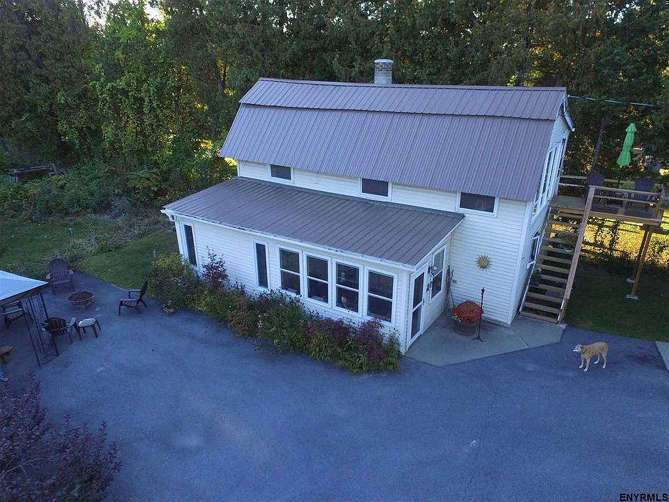 1st image of 28R Thomson Ave
