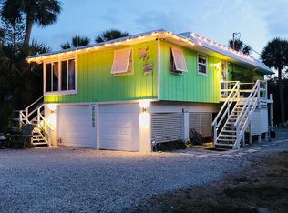 5848 Lauder St, Fort Myers Beach, FL 33931