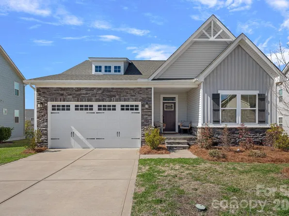 1654 Scarbrough Cir SW, Concord, NC 28025