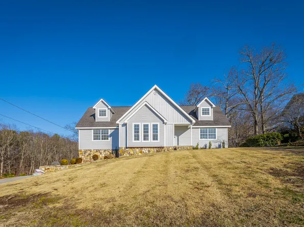 405 Lee Dr, Ringgold, GA 30736