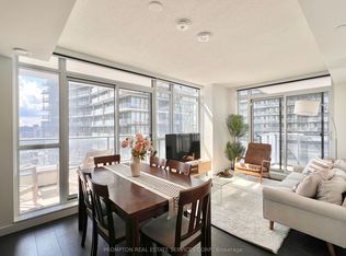 38 Widmer St #1811-C01, Toronto, ON M5V 1X1