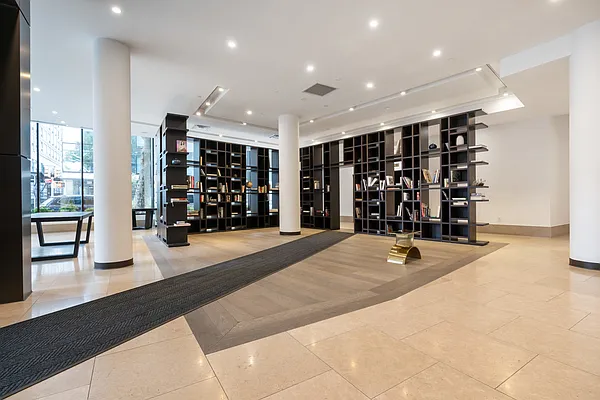 Rented by Brick&Mortar | media 32