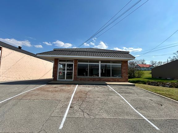 2nd image of 112 W Main St