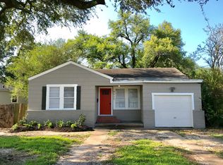 4835 Garfield Ave, Groves, TX 77619