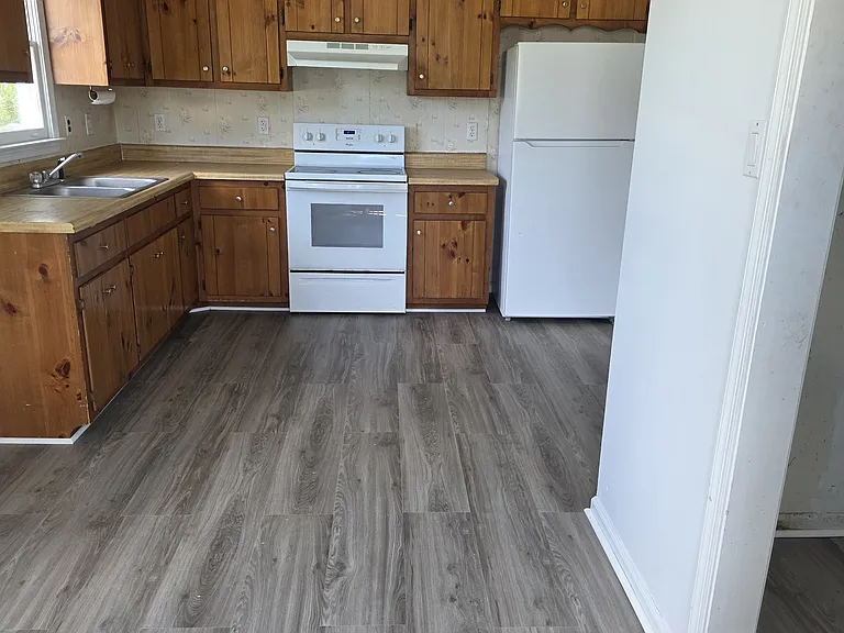 324 Middle St #HOME — Photo 8
