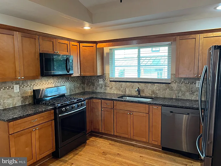 3601 S 14th St — Photo 16
